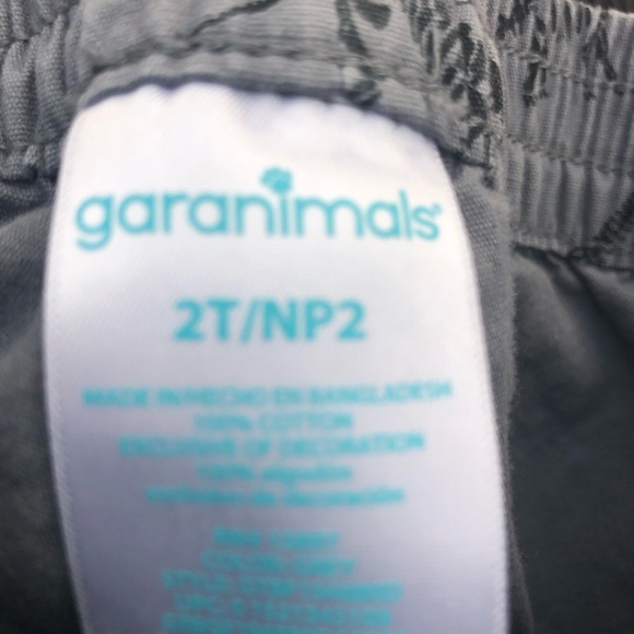 💥SOLD💥Bundle of 3 toddler (2T) pants - Picture 3 of 5